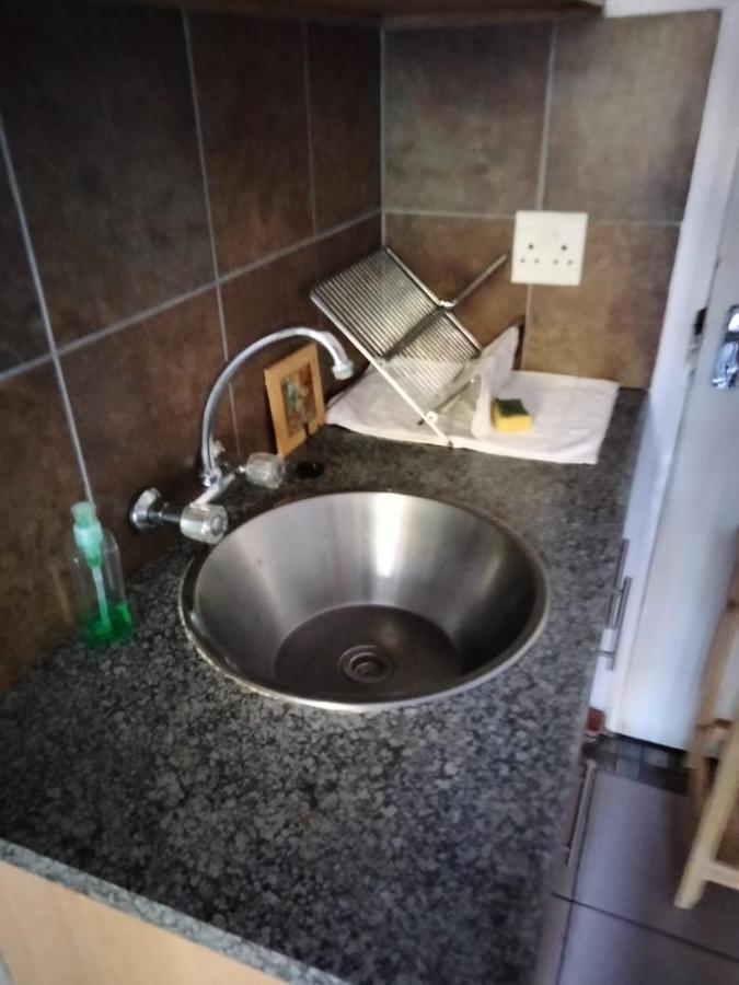 Aandrus Guesthouse Bloemfontein Buitenkant foto