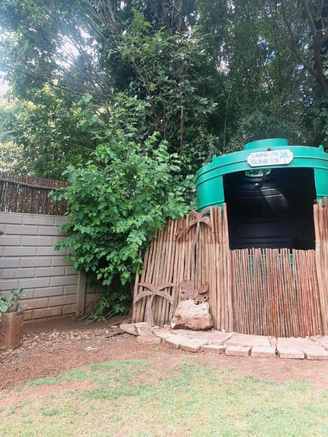 Aandrus Guesthouse Bloemfontein Buitenkant foto